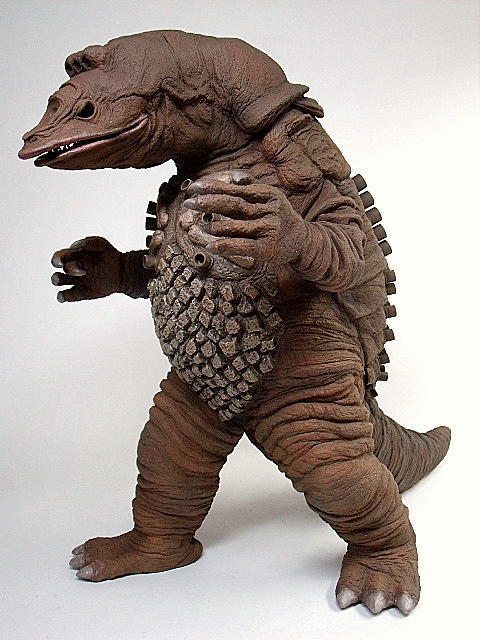 変身怪獣ザラガス完成品製作記 その８: 怪獣ガレージキット造形記録