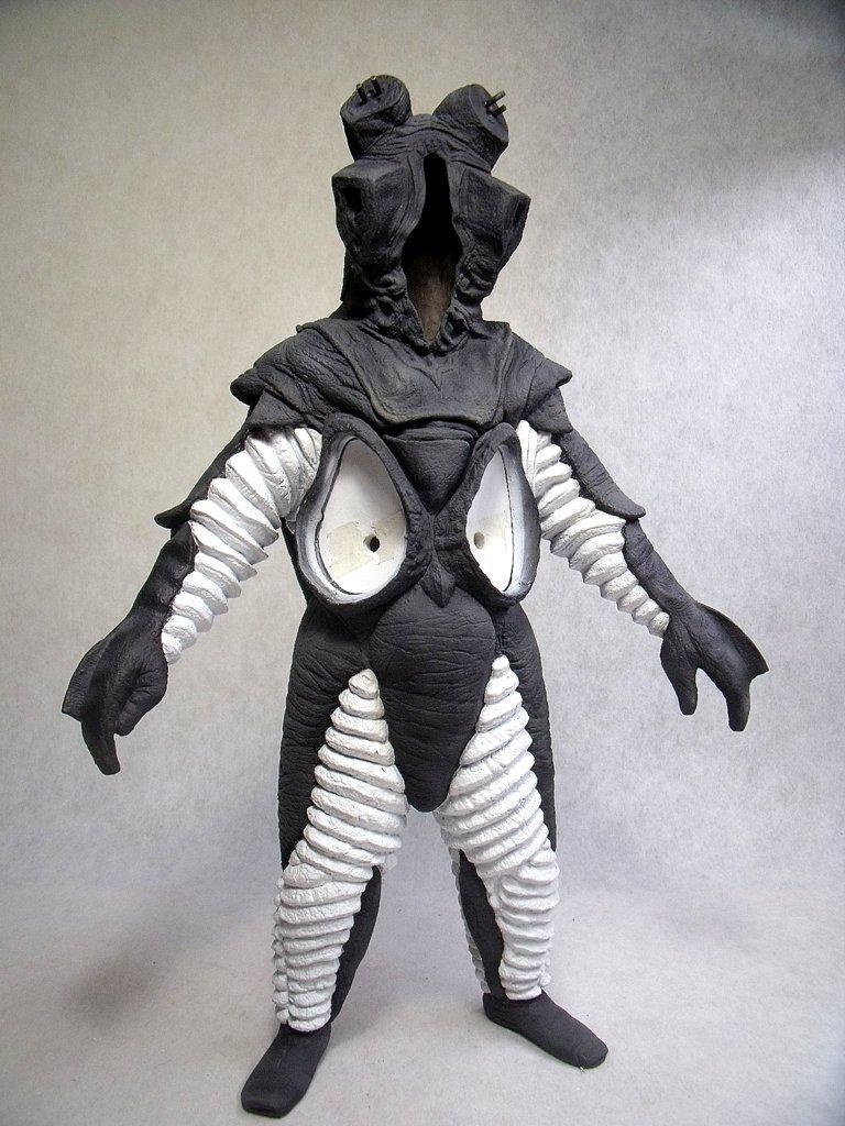 宇宙恐竜ゼットン完成品製作記 その9: 怪獣ガレージキット造形記録